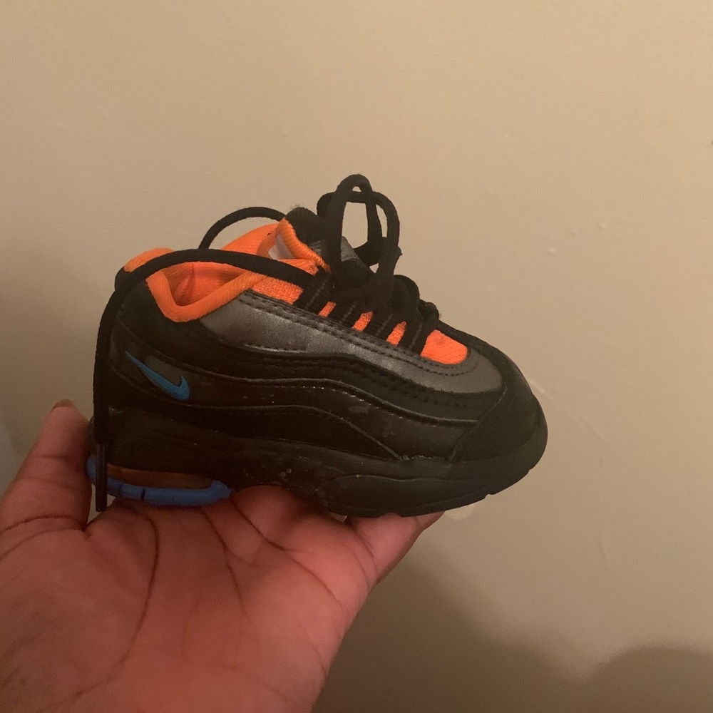 Toddler Nike air max. Size 4c